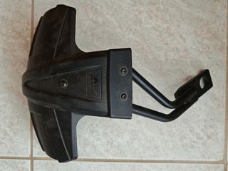 ΛΑΣΠΩΤΗΡΑΣ ΚΟΜΠΛΕ ΠΙΣΩ GIVI ΓΙΑ TRACER 9