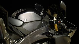 Yamaha YZF-R1 2010 CROSSPLANE-thumb-5