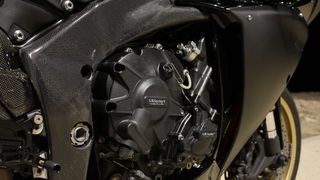 Yamaha YZF-R1 2010 CROSSPLANE-thumb-8