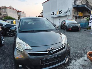 Toyota Verso-S 2013-thumb-12