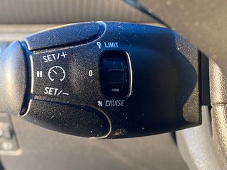 Peugeot 208 2017-thumb-16