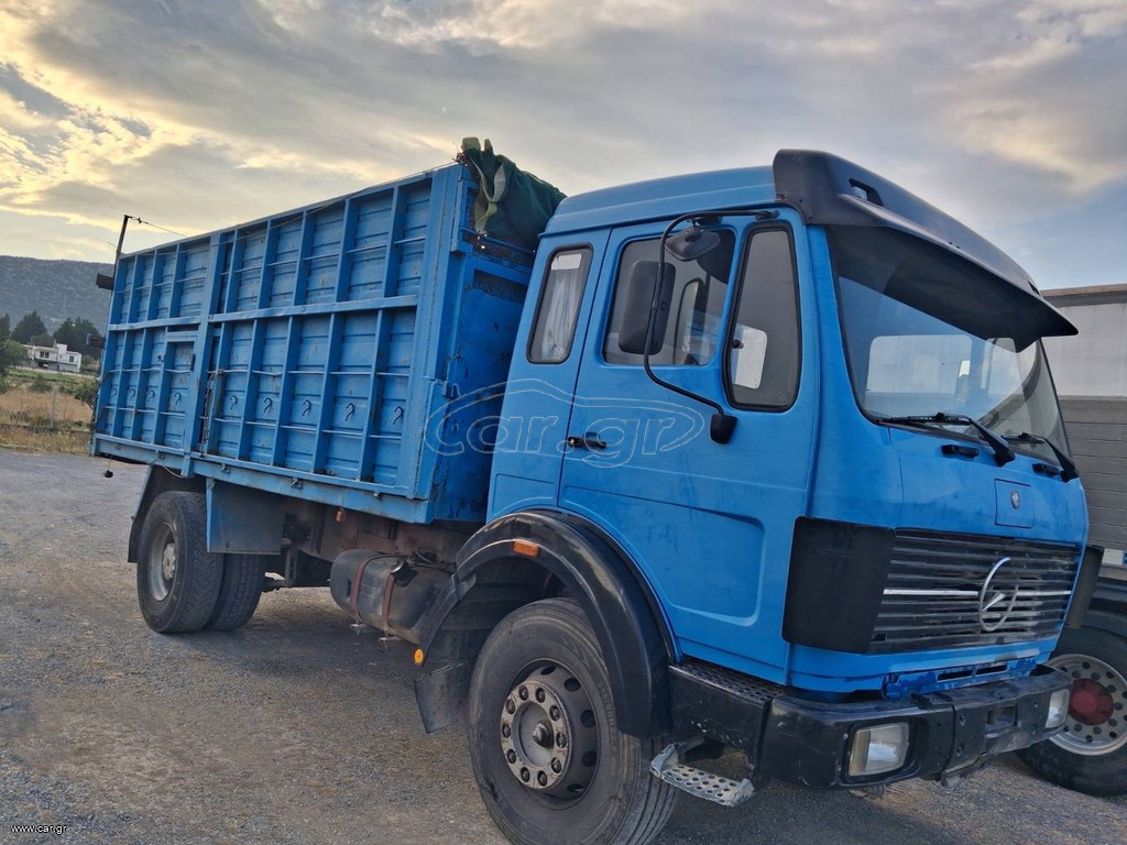 Ανατροπή Mercedes-Benz 1988 1622