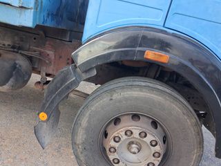 Ανατροπή Mercedes-Benz 1988 1622-thumb-5