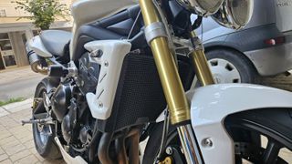 Triumph Speed Triple 2009-thumb-4