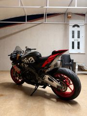 Aprilia Tuono 2017 1100rr V4 FACTORY-thumb-1