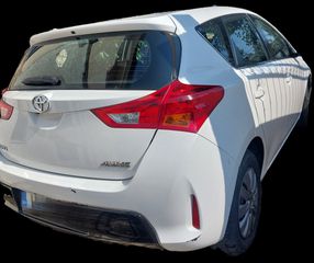 Toyota Auris 2014-thumb-2