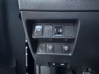 Nissan Qashqai 2017 1.2 DIG-T N-CONNECTA-thumb-17
