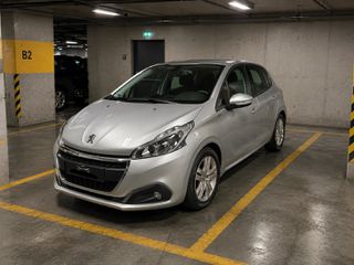 Peugeot 208 2017 1.2 Panorama Android/AppleCar Play