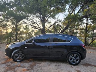 Opel Astra 2010 Opel Astra J Sport 1.6 Turbo 180hp-thumb-28