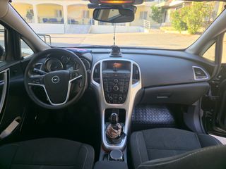 Opel Astra 2010 Opel Astra J Sport 1.6 Turbo 180hp-thumb-9