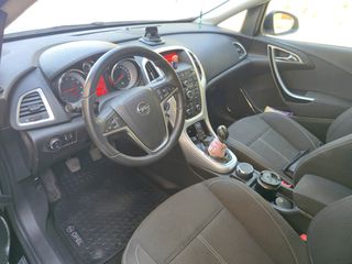 Opel Astra 2010 Opel Astra J Sport 1.6 Turbo 180hp-thumb-15