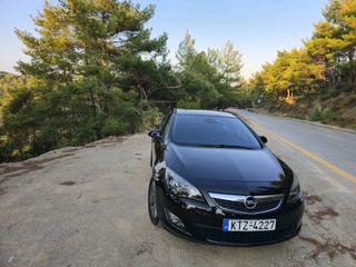 Opel Astra 2010 Opel Astra J Sport 1.6 Turbo 180hp-thumb-25