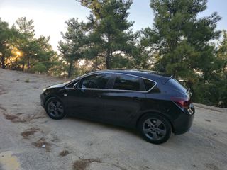 Opel Astra 2010 Opel Astra J Sport 1.6 Turbo 180hp-thumb-26