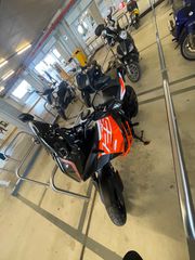 KTM 1290 Super Adventure 2018 S-thumb-16