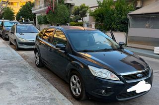 Ford Focus 2011-thumb-1