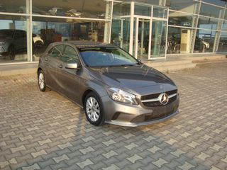 Mercedes-Benz A 180 2017-thumb-2