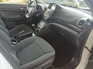 Chevrolet Orlando 2013-thumb-10