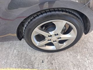 Kia Ceed / cee'd 2010-thumb-3
