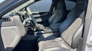 Porsche Cayenne 2024 COUPE TURBO GT 740hp-thumb-19