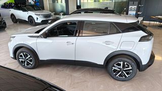 Peugeot 2008 2026 1.2 Hybrid 145 e-DCS6 Style-thumb-3