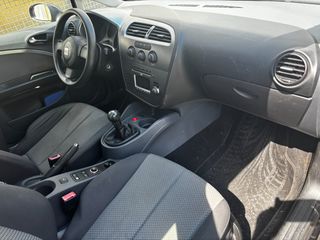 Seat Leon 2006 1.6-thumb-7