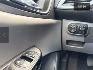 Opel Corsa 2016-thumb-3