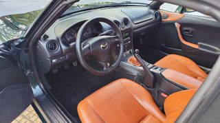 Mazda MX-5 1998-thumb-16