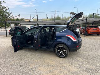Lancia Delta 2008-thumb-11