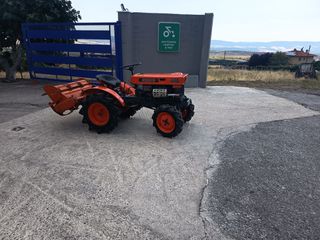 Δενδροκομικά Τρακτέρ Kubota 1980 B 6000