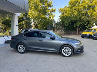 Skoda Octavia 2023-thumb-5
