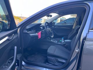 Skoda Octavia 2023-thumb-13