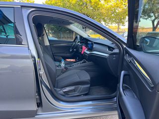Skoda Octavia 2023-thumb-16