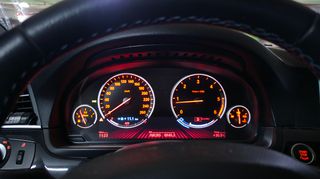 Bmw 520 2012-thumb-5