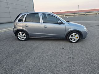 Opel Corsa 2005 Ελληνική αντιπροσωπεία