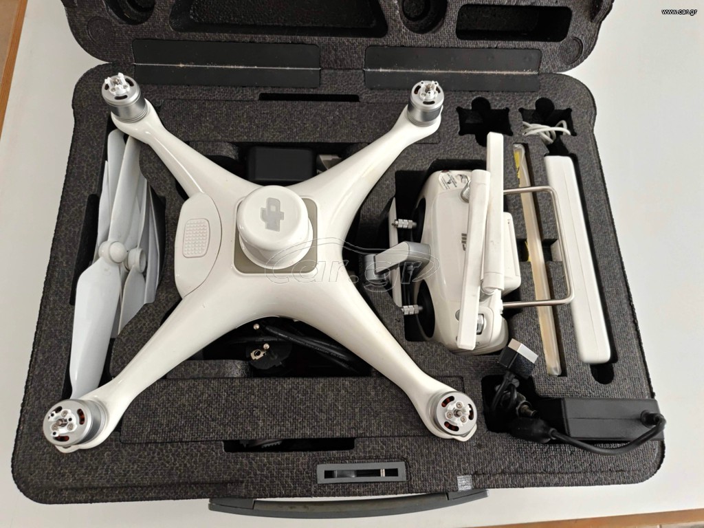 Drones - Multicopters DJI 2020 Phantom 4 RTK