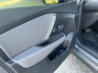 Citroen C4 2025 1,2 145ΗP HYBRID COLLECTION-thumb-8