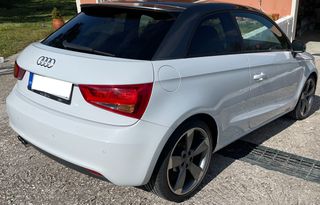 Audi A1 2012 S line-thumb-6