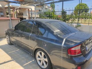Subaru Legacy 2007-thumb-2