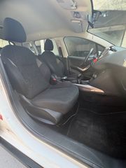 Peugeot 2008 2016 1.2 PURETECH 110 ALLURE-thumb-10