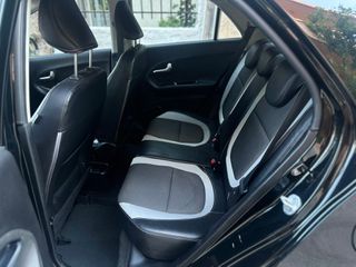 Kia Picanto 2012-thumb-32