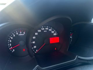 Kia Picanto 2012-thumb-20