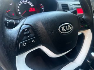 Kia Picanto 2012-thumb-22