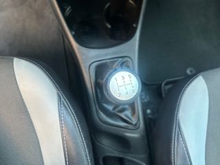 Kia Picanto 2012-thumb-27