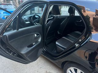 Kia Picanto 2012-thumb-30