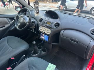 Toyota Yaris 2004 YARIS 1.3-thumb-17