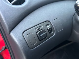 Toyota Yaris 2004 YARIS 1.3-thumb-20