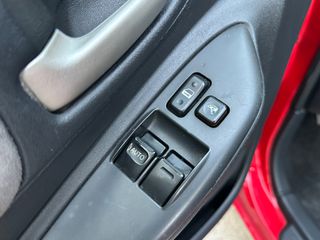 Toyota Yaris 2004 YARIS 1.3-thumb-21