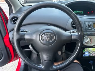 Toyota Yaris 2004 YARIS 1.3-thumb-22