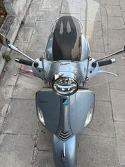 Piaggio Vespa GTS 300 2022-thumb-16