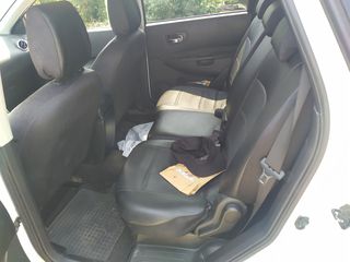 Nissan Qashqai+2 2012 Tekna-thumb-3